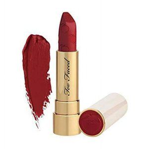 Too Faced Peach Kiss Moisture Matte Lipstick Wear in shade Stop Traffic